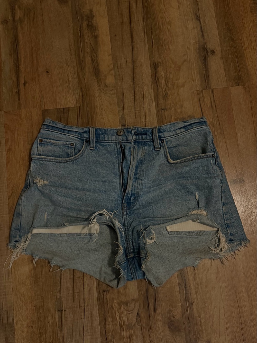 Abercrombie & Fitch | The Mom Short High Rise Curve Love